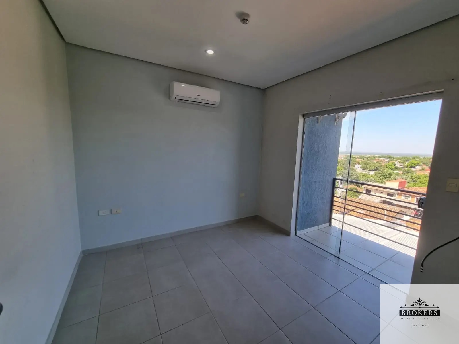 Vendo Departamento de 1 dormitorio sin cochera en Obrero - foto 5