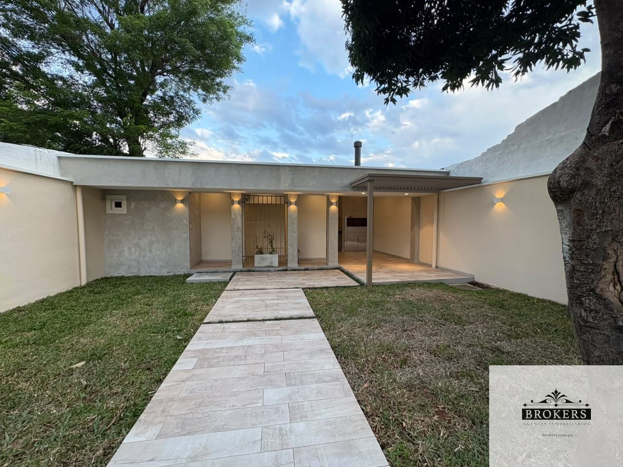 Vendo Casa a Estrenar Toda En Planta Baja De 3 Dormitorios En Ykua Sati - foto 3