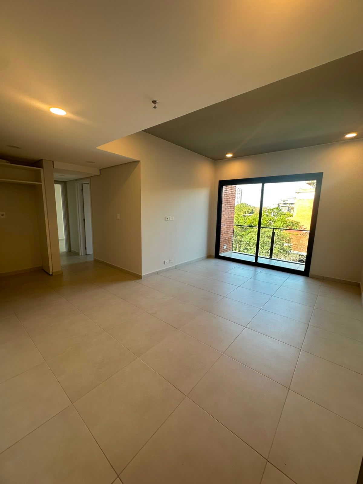 Departamento en alquiler c/ cochera en Las Mercedes — 4/5